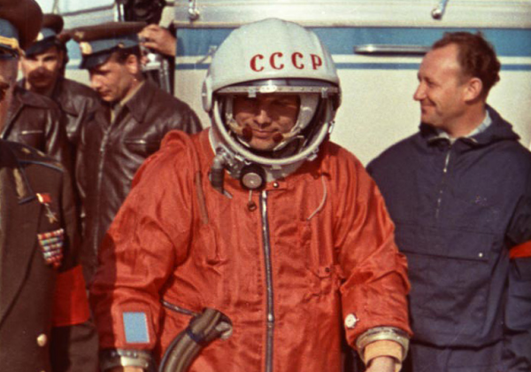 Первые часы в космосе